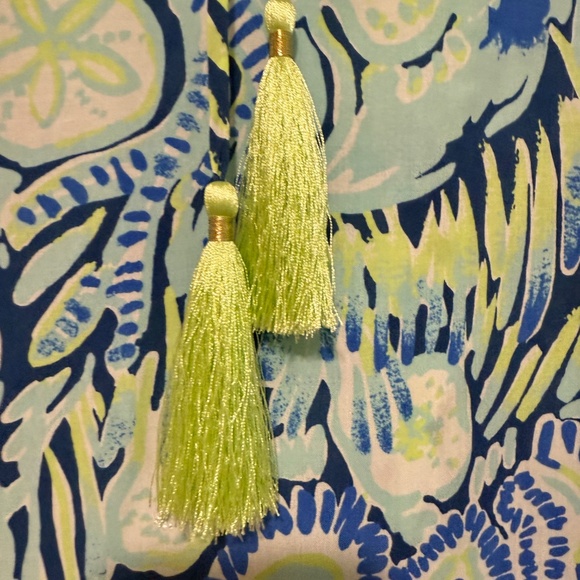 EUC Lilly Pulitzer Benicia Cold Shoulder Dress, Size Medium - Picture 5 of 6